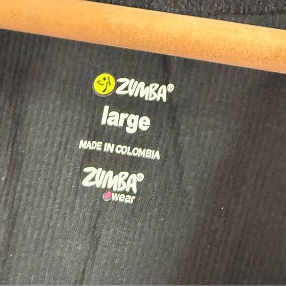 Zumba NWT! โWomen's Tribe Instructor Rib Tank - Black Size L - Picture 6 of 6